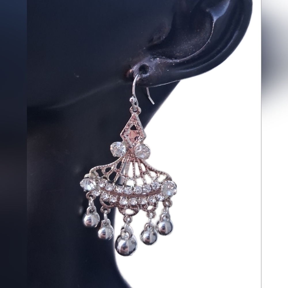 Vintage Silver Tone Rhinestone Chandelier Earrings - Boho Crystal Dangle